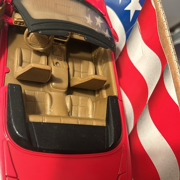 American Muscle 1996 Camaro z28 red - Picture 8 of 11